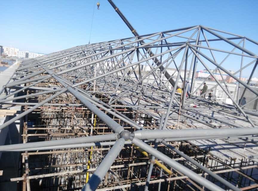 塔城商贸城屋顶网架工程